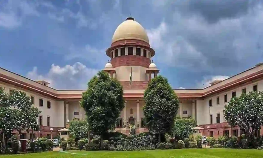 SC Agrees To Form A Bench To Hear Case Of Removal Of Secretary Of Delhi Services Dept