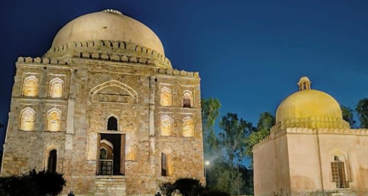 Gumti tomb in Delhi